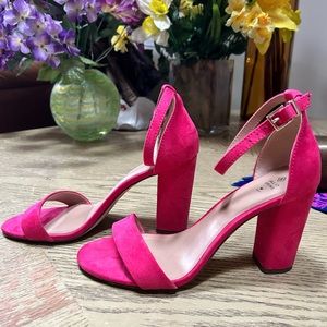 Call it Spring Tayvia Pink Suede Block Heel
